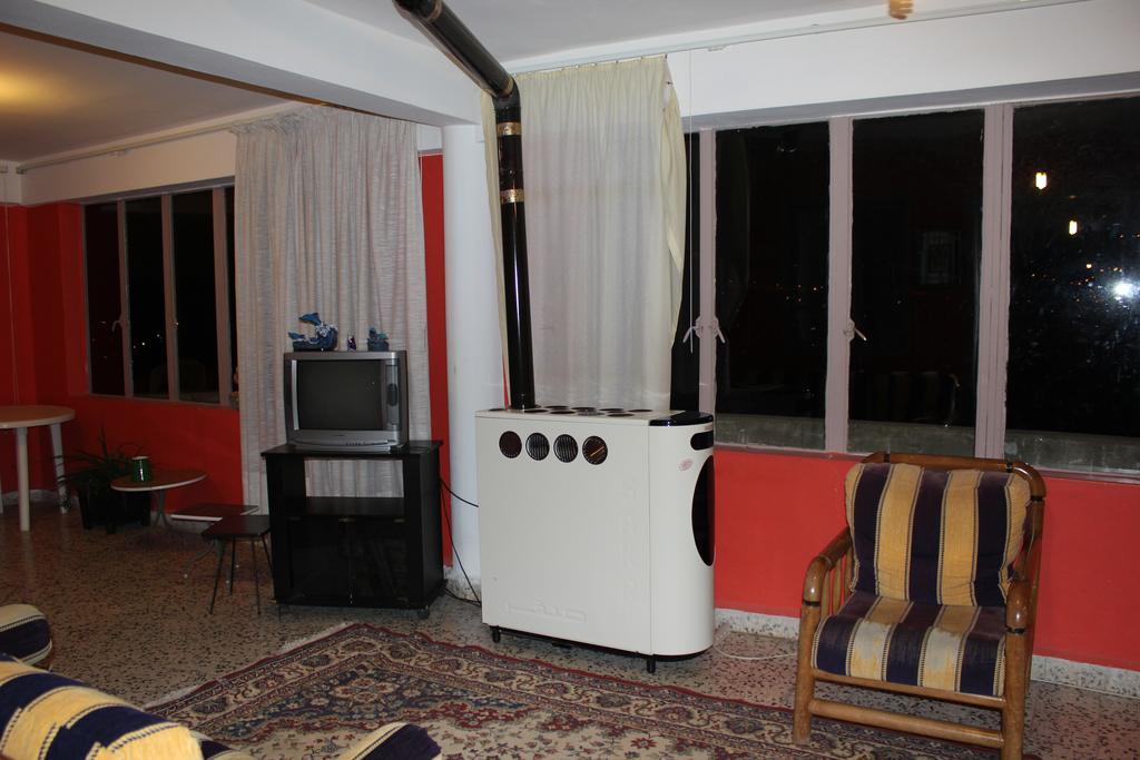 Bauhaus Motel Bcharré Eksteriør billede