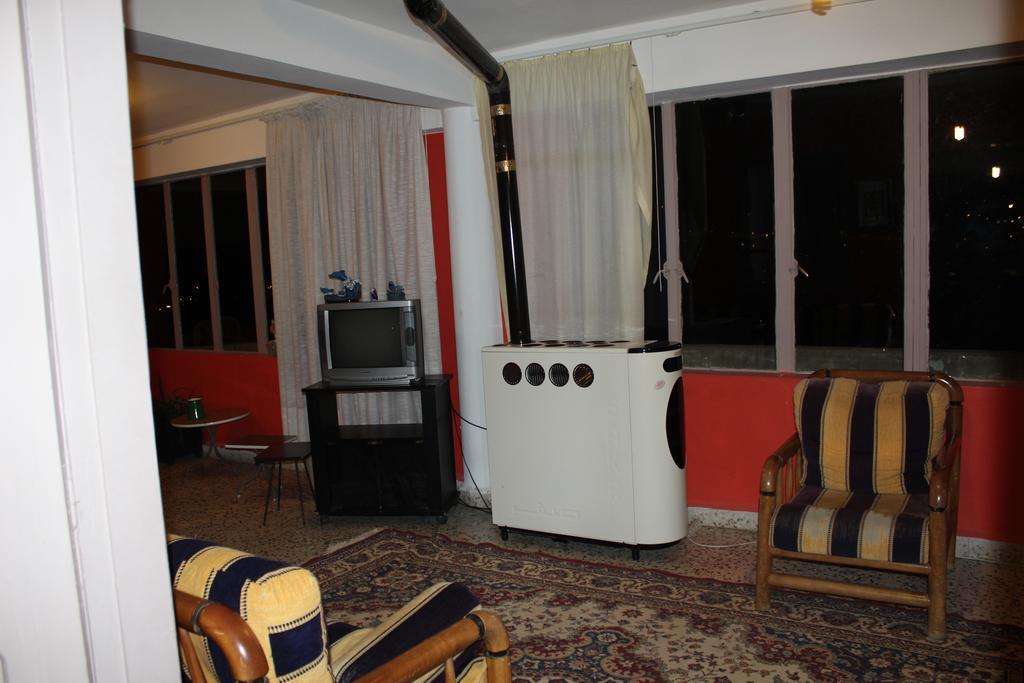 Bauhaus Motel Bcharré Eksteriør billede