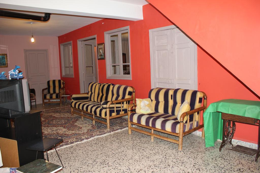 Bauhaus Motel Bcharré Eksteriør billede